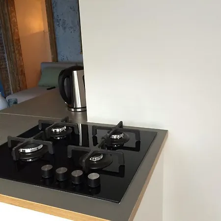 Central 18